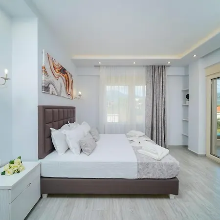 Foti's Villa *